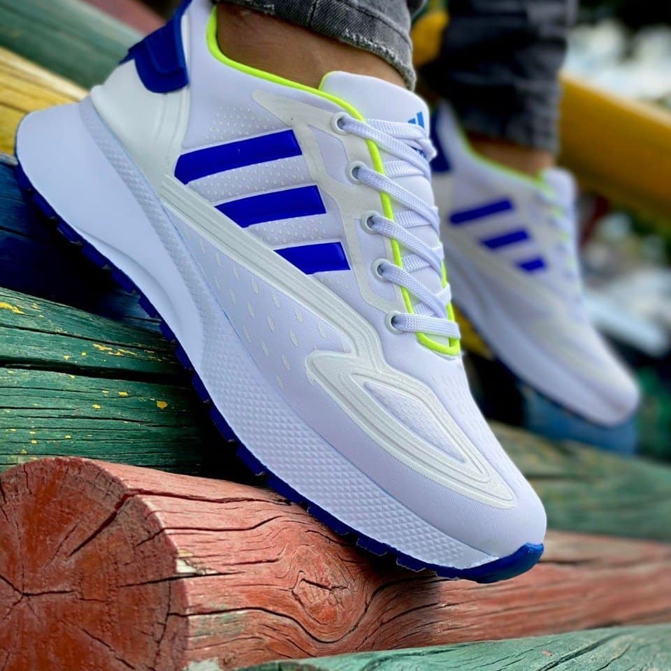 AD - Cloud Sneakers